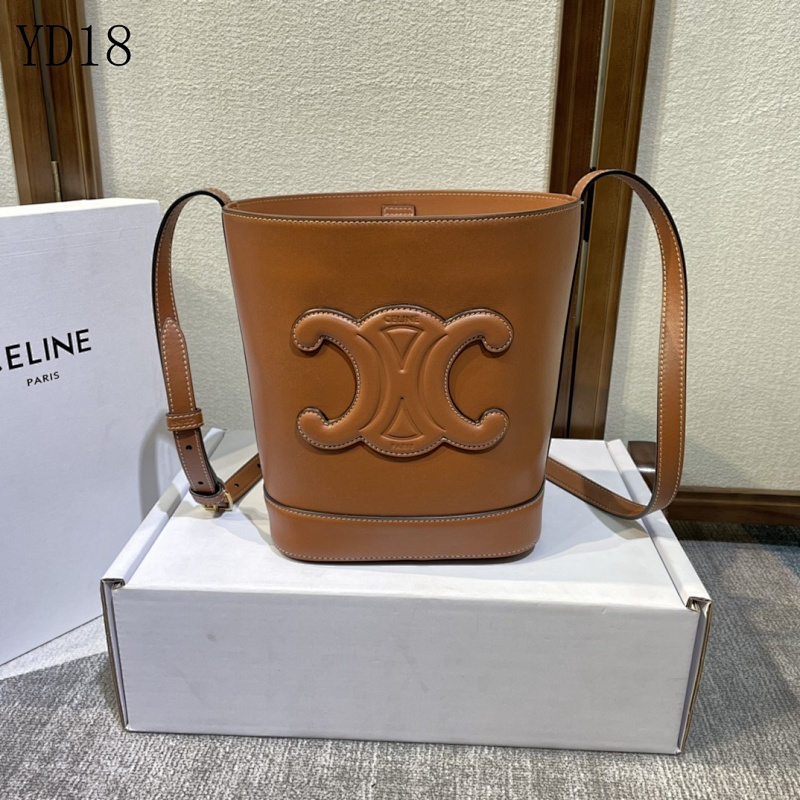 C3linee YD18070 Cuir Bucket Bag with Triomphe Logo