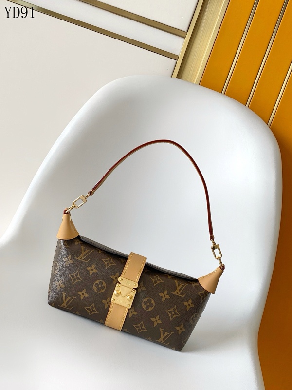 LVutton M26191 Pochette Mia Monogram Canvas Clutch