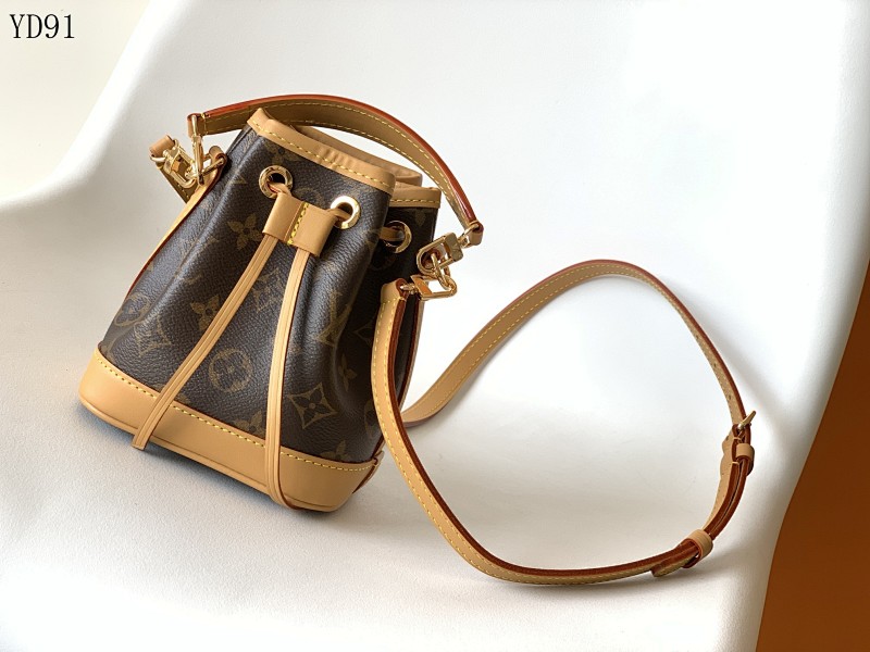 LVutton M81266 Nano Noé Bag