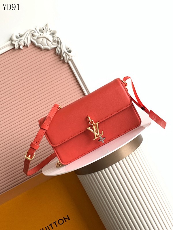 LVutton YD91051 Wallet on Chain in Watermelon Red