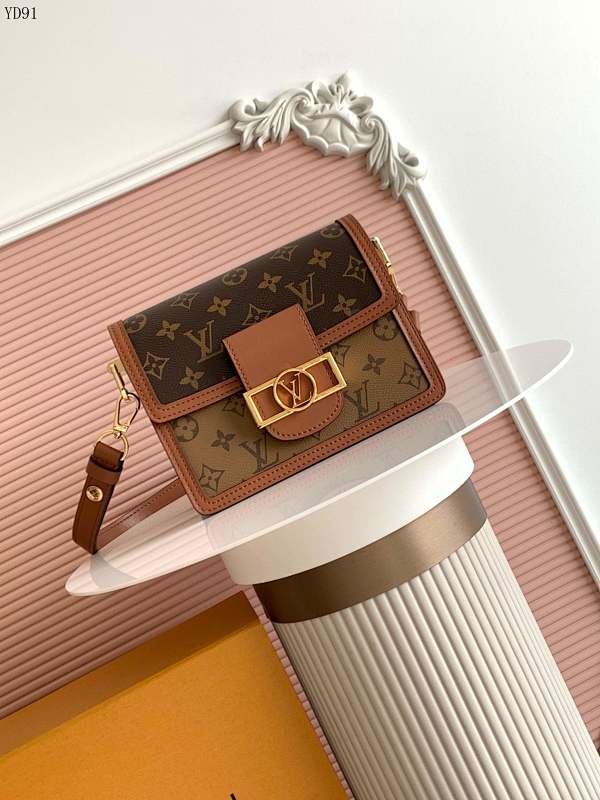 LVutton YD91046 Medium Size Bag