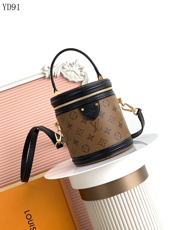LVutton M43986 Vanity Bag Monogram Reverse Canvas