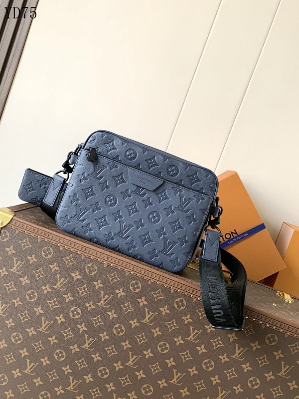 LVutton A75067 M27925 Monogram Empreinte Crossbody Bag