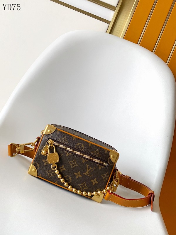 LVutton YD75067 Monogram Canvas Belt Bag