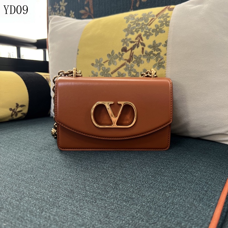 Valentiino YD09 Small VLogo Crossbody Bag