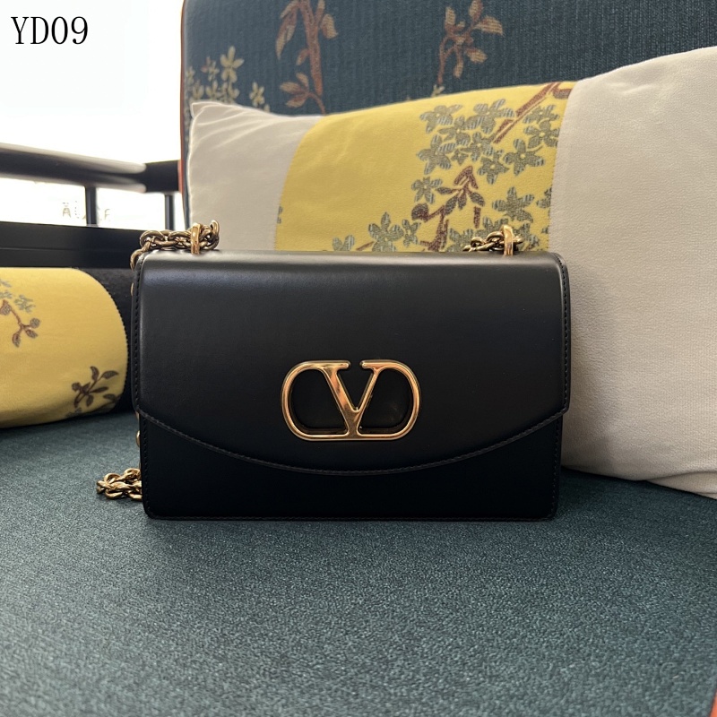 Valentiino YD09071 Large Chain Shoulder Bag