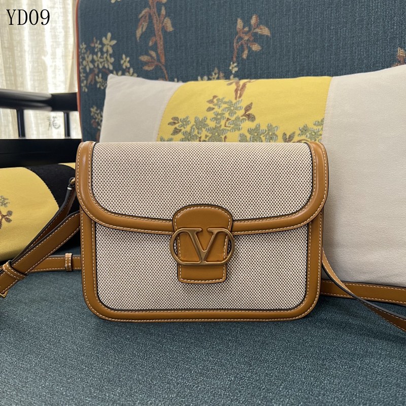 Valentiino YD09070 VLogo Crossbody Bag