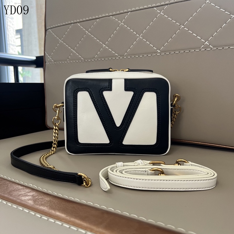 Valentiino YD09 VLogo Crossbody Bag