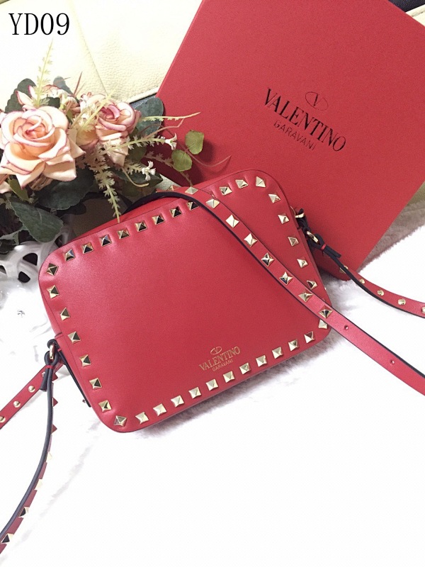 Valentiino YD09 Rockstud Crossbody Bag