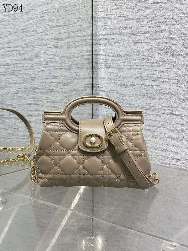 Diiior YD94 Quilted Leather Shoulder Bag