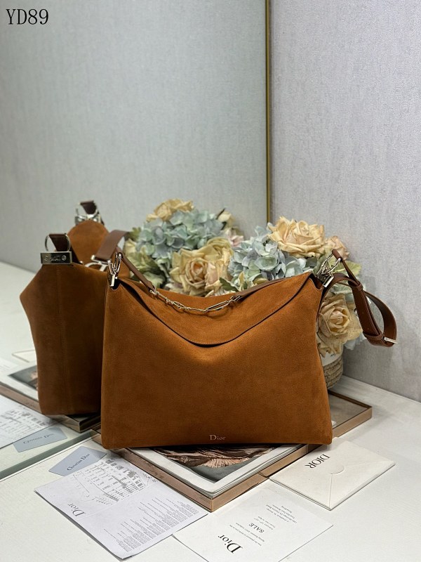 Diiior YD89084 Saddle Bag in Suede