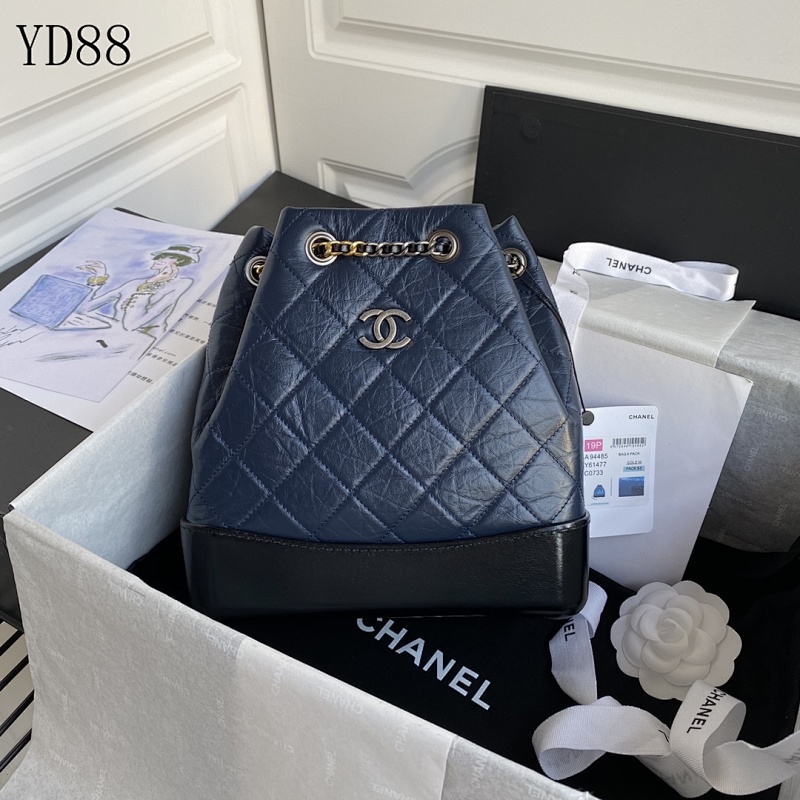 CHANELL YD88075 Quilted Leather Shoulder Bag