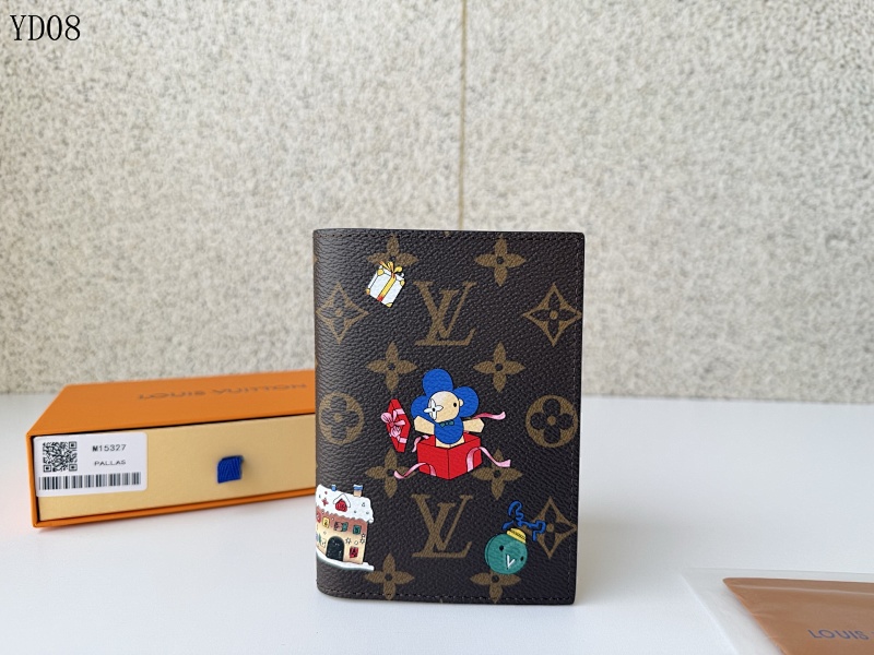 LVutton M15327 Pallas Passport Cover