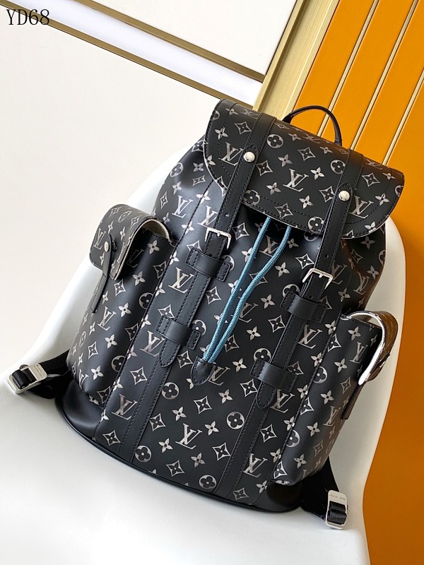 cover-222923253 LVutton M11521 Christopher Small Backpack