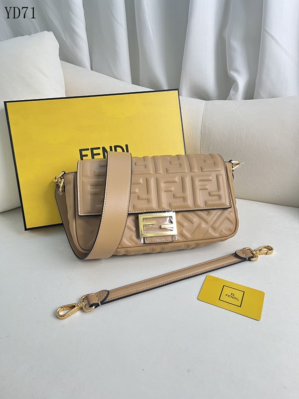 F3ndii YD7163 211 Baguette