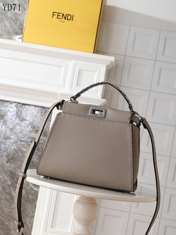 FENDI PEEKABOO YD71