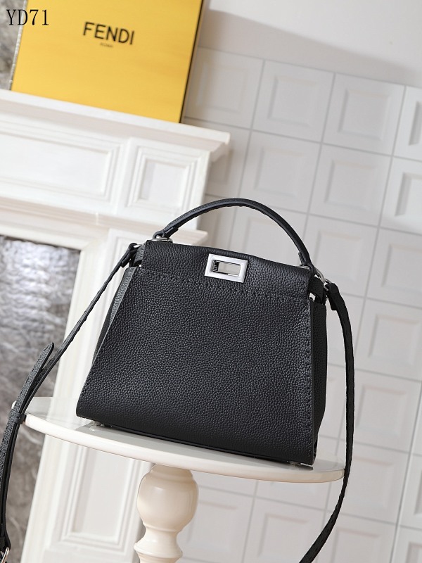 FENDI YD71 Peekaboo Bag