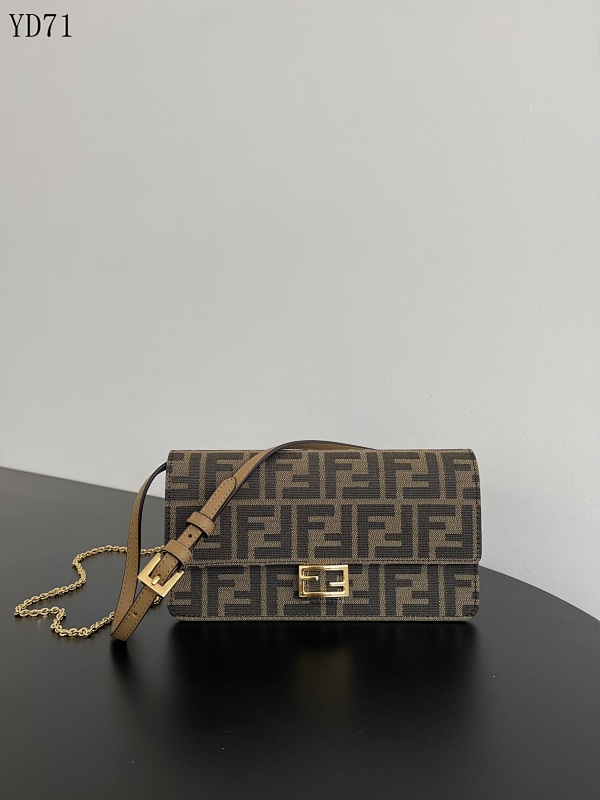 F3ndii YD71 Monogram Chain Shoulder Bag