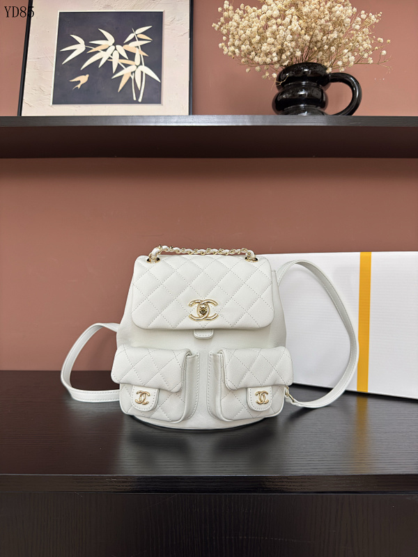 CHANELL YD85065 AS3860# White Leather Drawstring Shoulder Bag