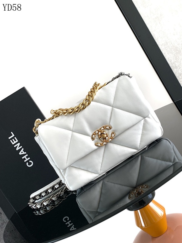 cover-230942284 CHANELL YD5855 Quilted Leather Shoulder Bag