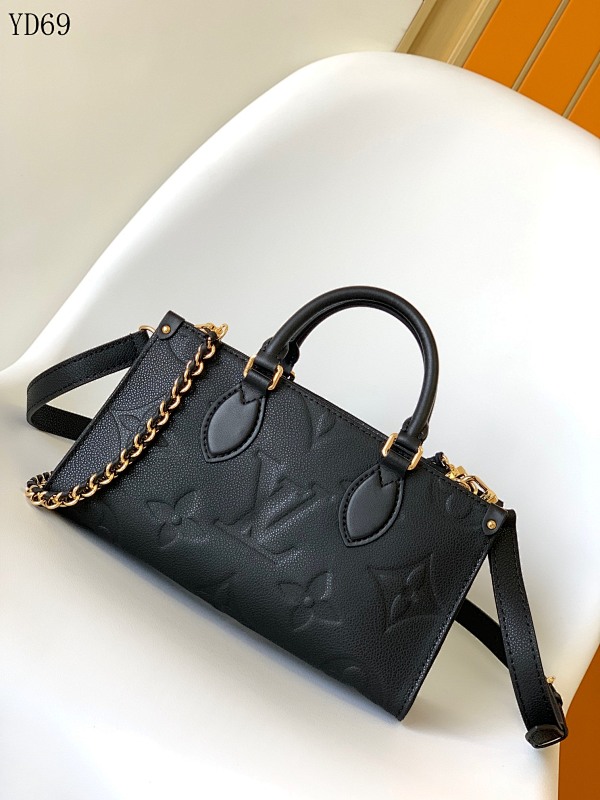 cover-232111635 LVutton YD69 Black Leather Top Handle Bag