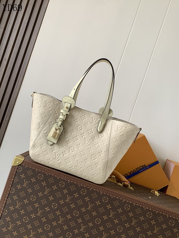 LVutton YD69 Monogram Empreinte Hobo Bag