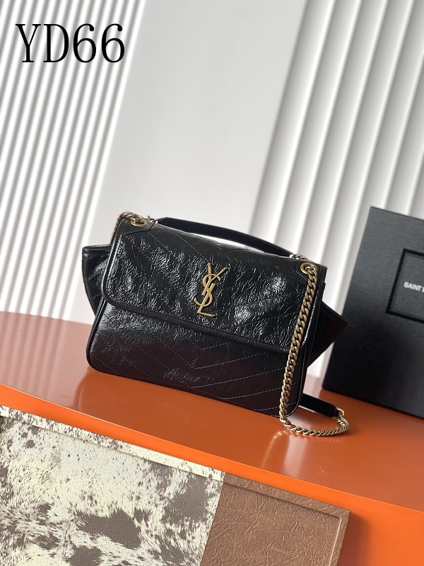 LVutton YD6680 Niki Tripouch Black Wax Leather Chain Bag