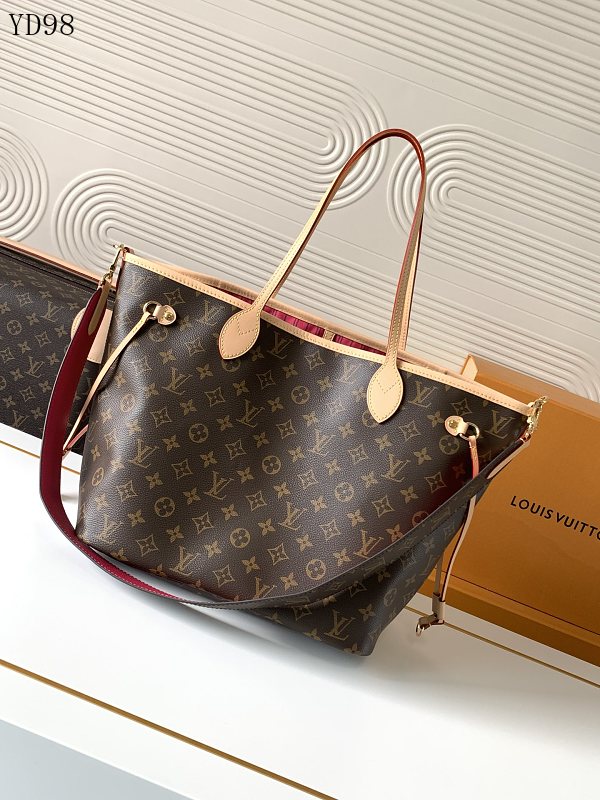 cover-240465809 LVutton YD9853 Monogram Canvas Tote Bag
