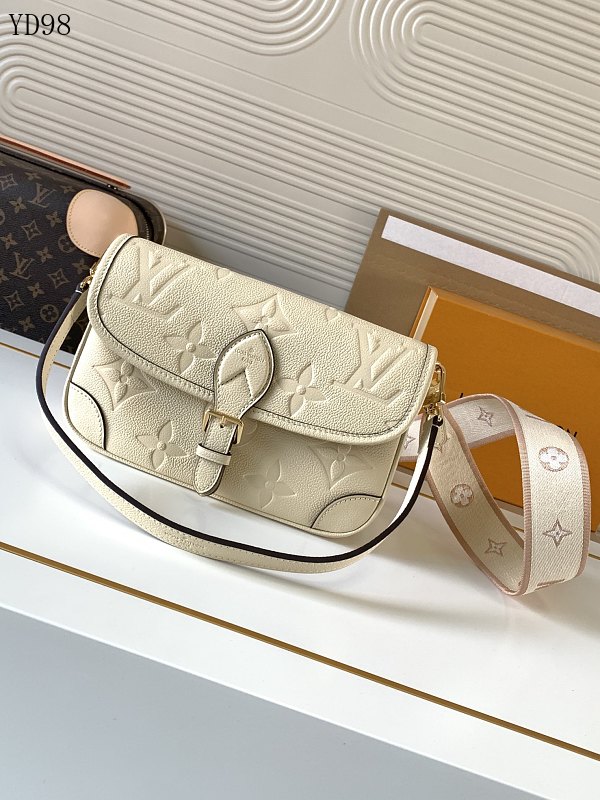 LVutton YD98 Monogram Embossed Crossbody Bag