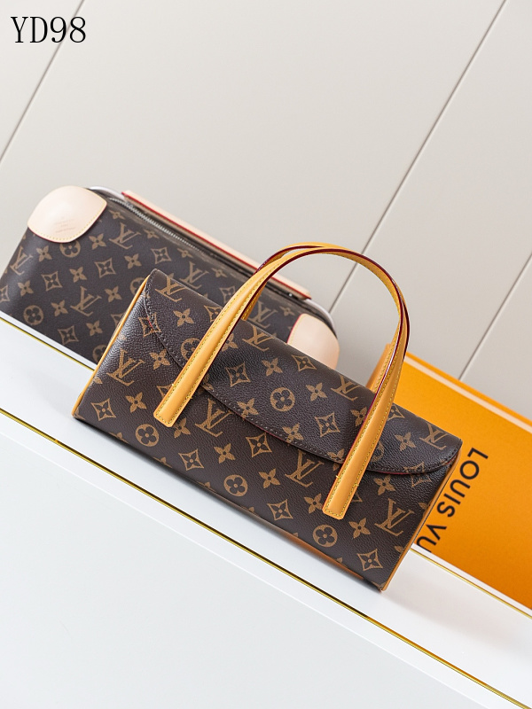 cover-240468473 LVutton M51902 Monogram Canvas French Roll Bag