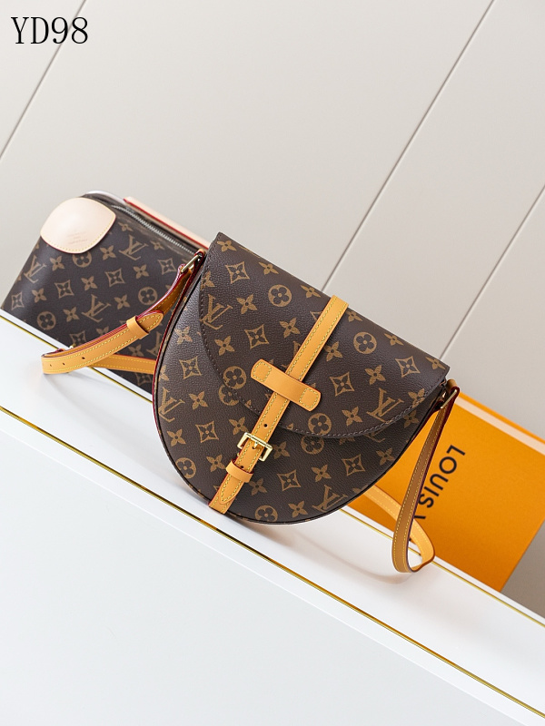 LVutton M51233 Monogram Half Moon Bag
