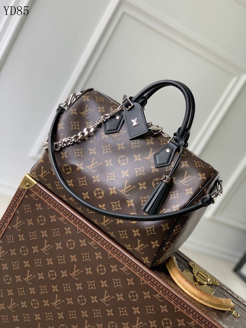 LVutton YD85060 M12243 Monogram Canvas Capucine Bag 1 LVutton YD85060 M12243 Monogram Canvas Capucine Bag