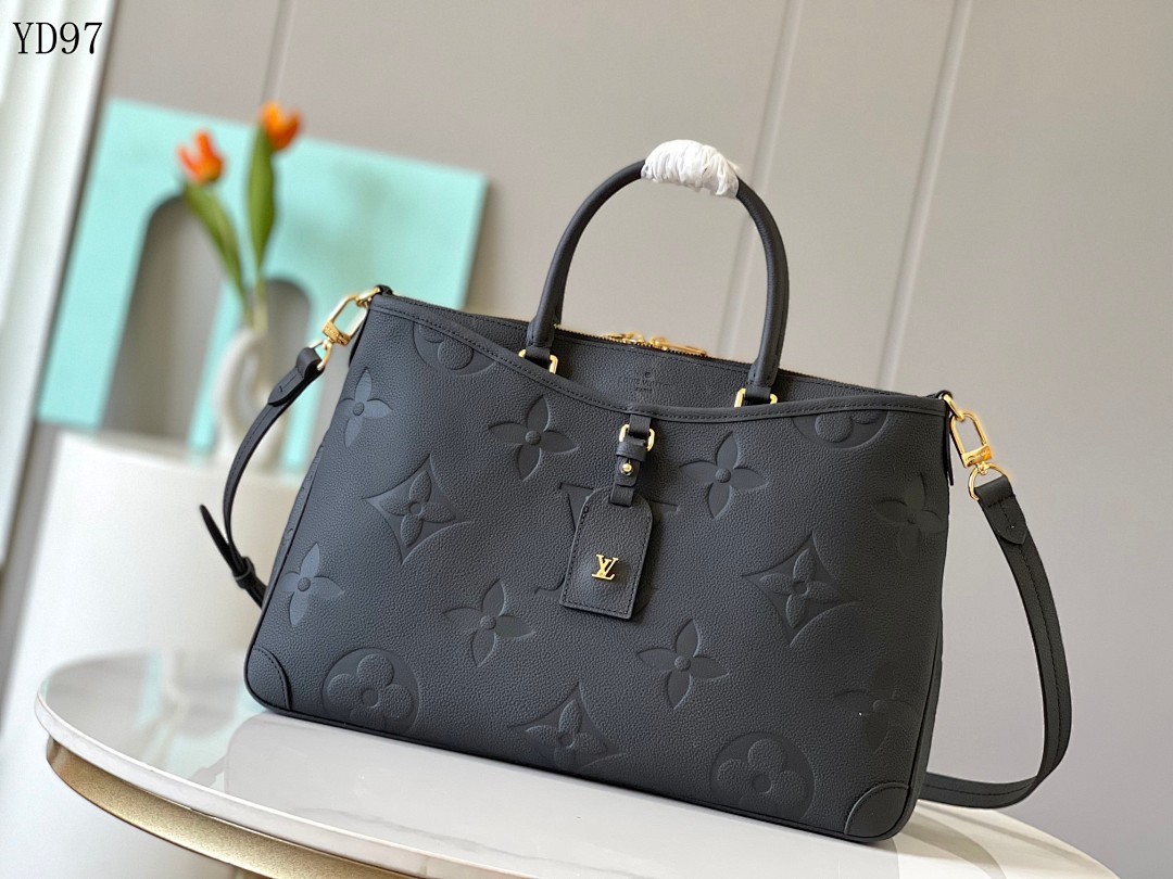 LVutton YD97058 46504 Monogram Empreinte Leather Shoulder Bag