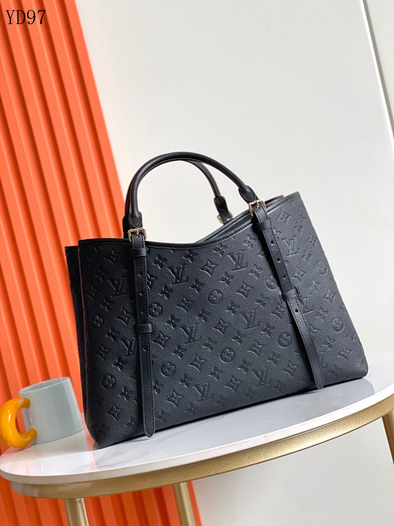 LVutton Keepall Duffle