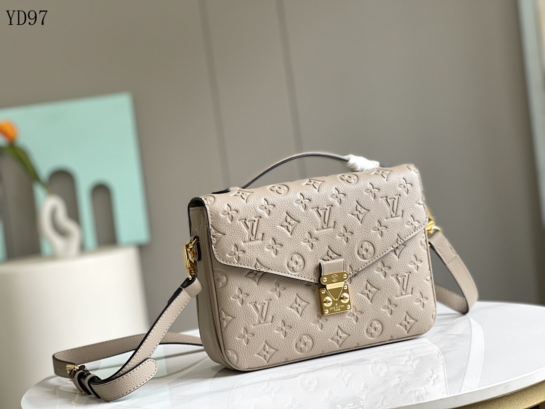 LVutton YD97055 Monogram Empreinte Leather Crossbody Bag