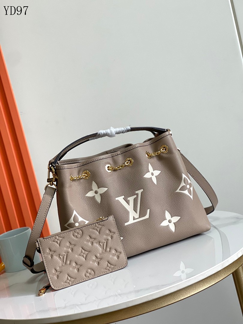 LVutton YD97058 47209 25453 – Soft Leather Crossbody Bag