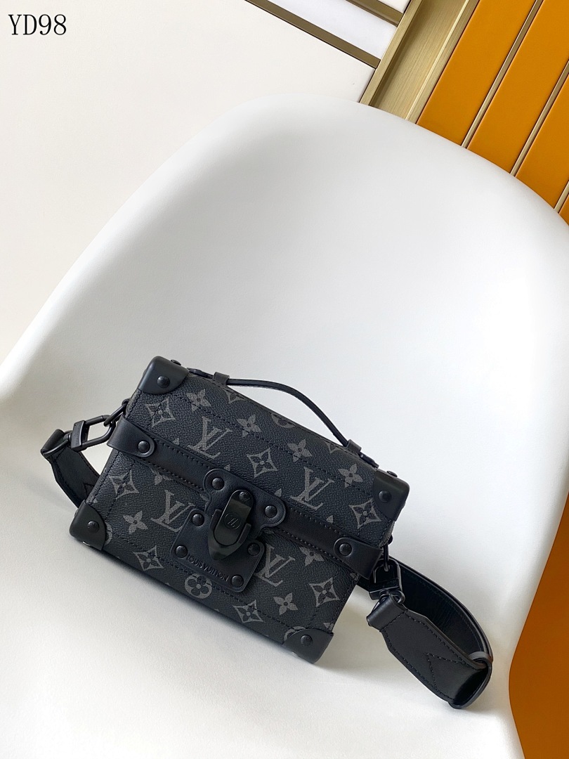 LVutton YD98068 M11743 Mini Pochette Metis