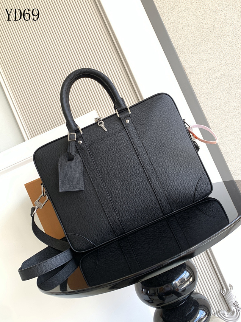 LVutton YD680 Ellipse Crossbody Bag