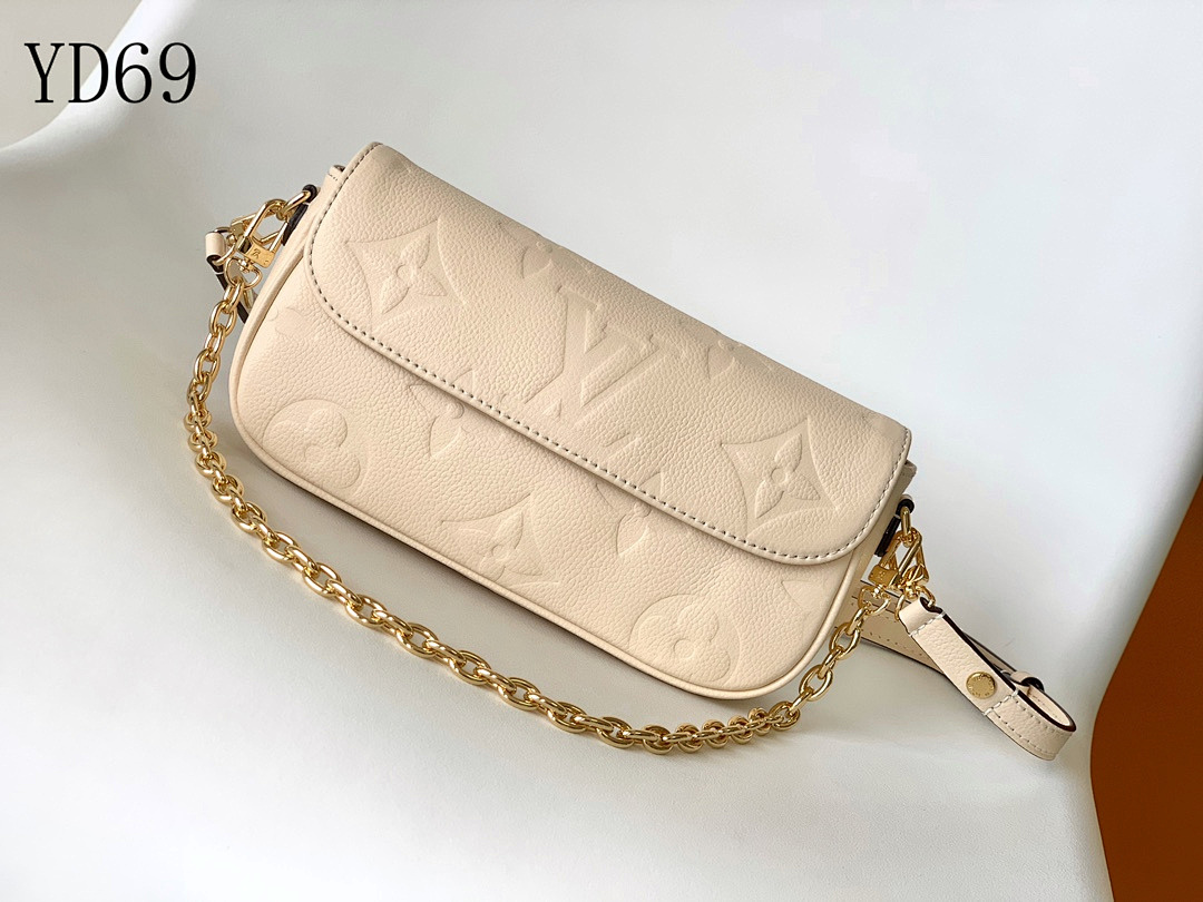 LVutton YD69 Mini Pochette Metis