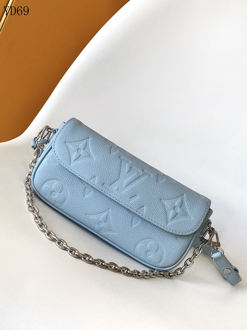LVutton YD68056 M83637 Blue Pochette Accessoires