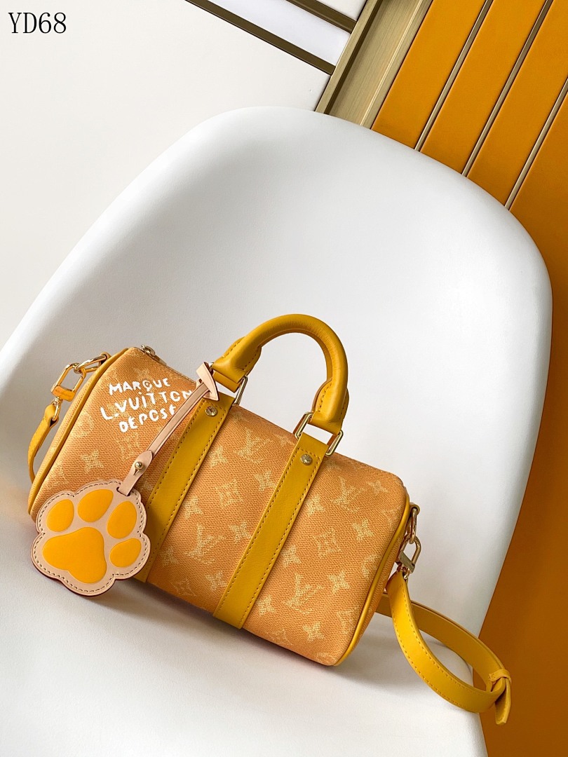 LVutton YD68057 Gradient Monogram Pillow Bag