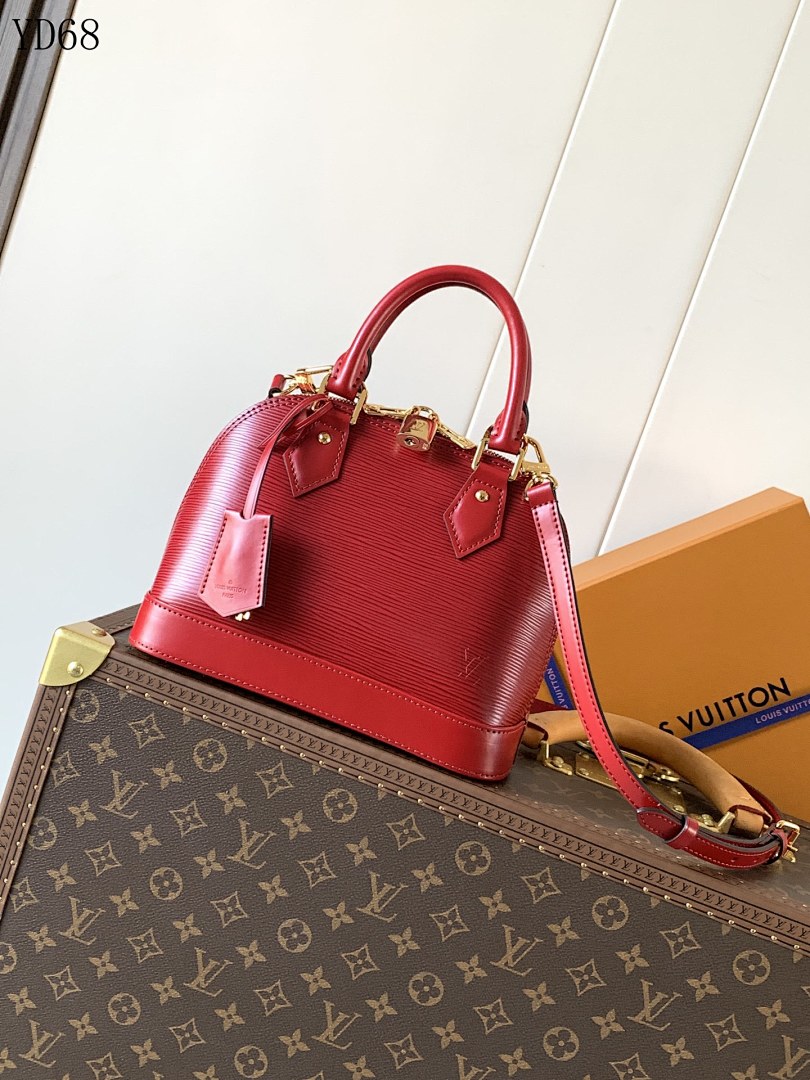 LVutton M25562 Red Pochette Metis