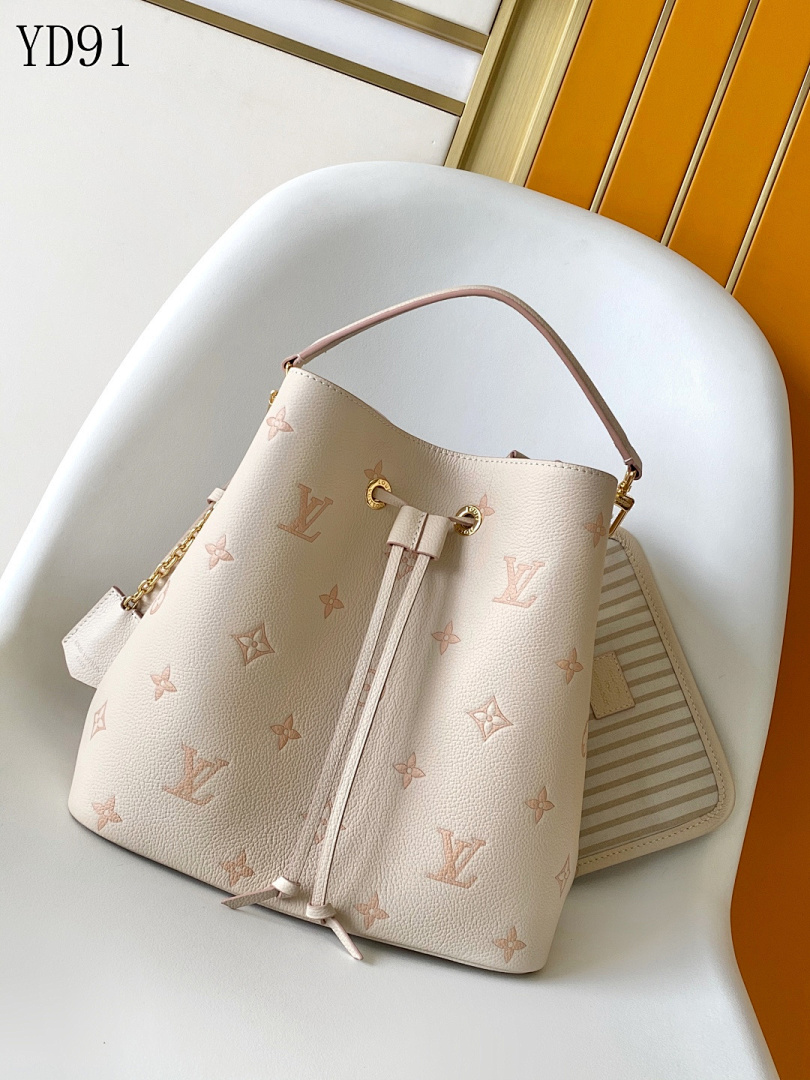 LVutton YD91056 Monogram Canvas Cosmetic Pouch
