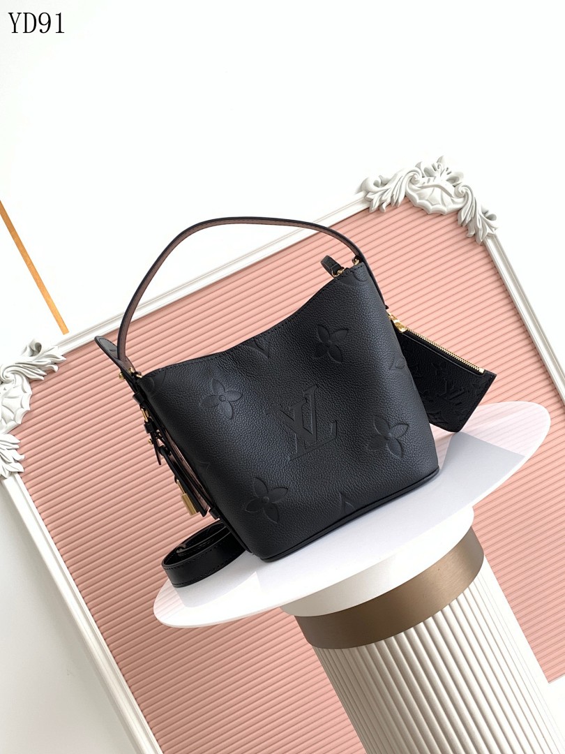LVutton YD91055 M12925 Monogram Canvas Crossbody Bag