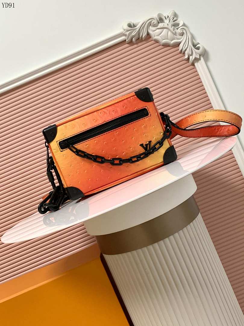 LVutton YD91 Ombre Ostrich Leather Nano Speedy 1 LVutton YD91 Ombre Ostrich Leather Nano Speedy