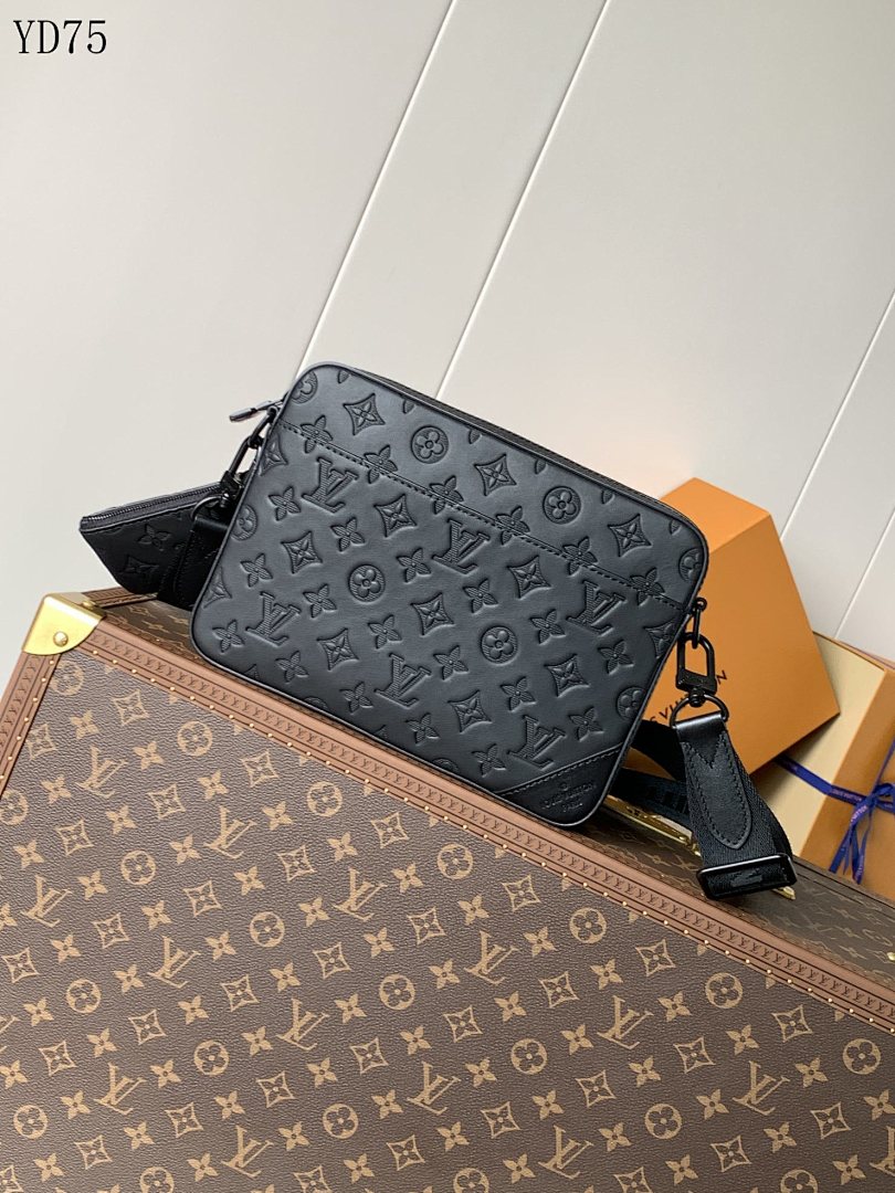 LVutton YD75059 M69827 Monogram Empreinte Leather Crossbody Bag