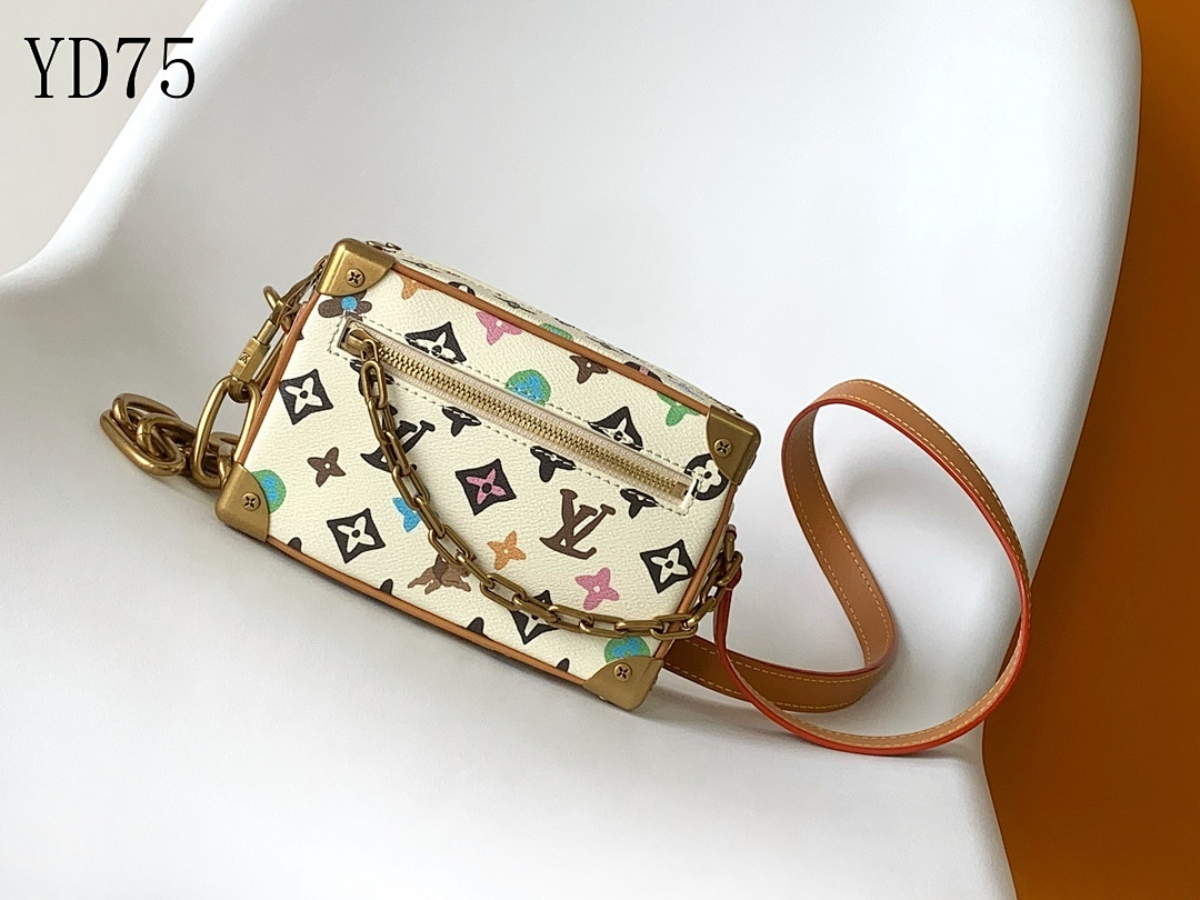 LVutton Multicolor Monogram Canvas Pochette Metis