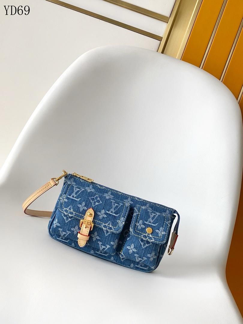 LVutton Monogram Denim Pochette Metis