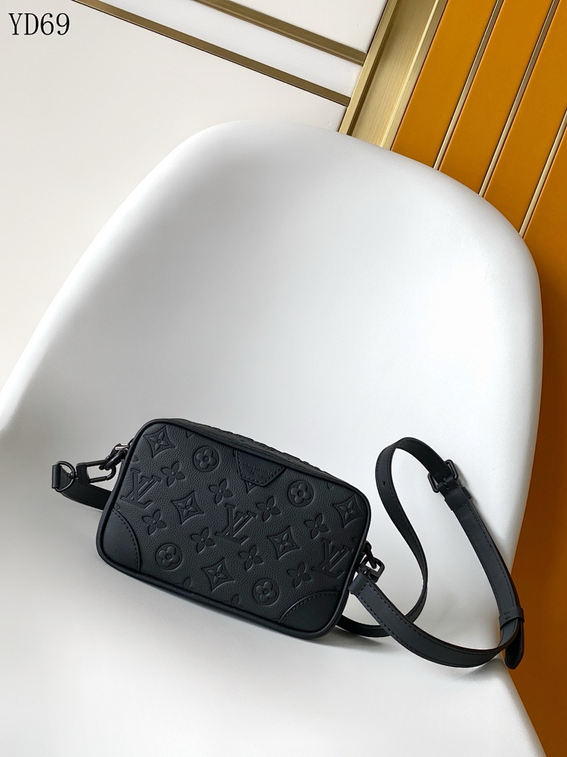 LVutton YD69 Monogram Empreinte Crossbody Bag