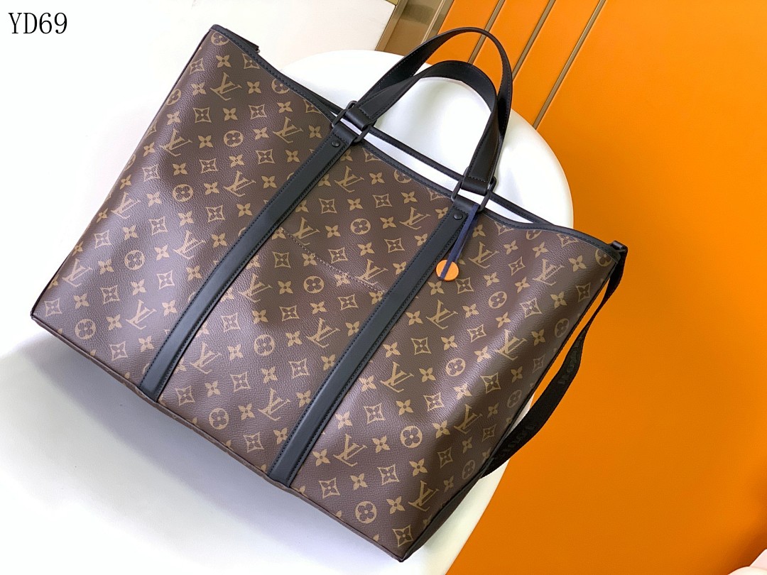 LVutton Week-End Tote Large Monogram Canvas Tote Bag